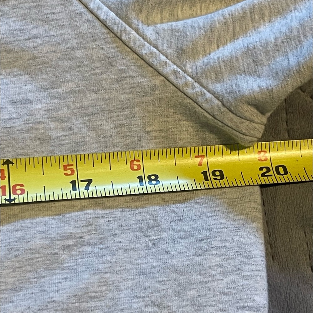 Lululemon hoodie women’s size 6 gray pre-owned condition‎ - Picture 4 of 7